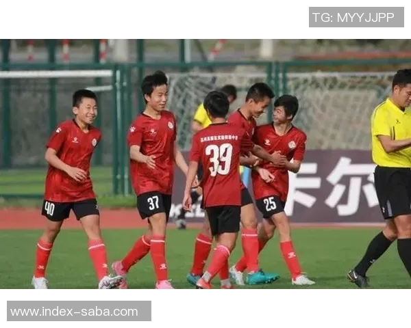 中国足球热身赛再掀热潮球迷期待新星崛起与战术创新