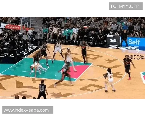 华莱士三双助力布莱克砍下20分10篮板老鹰轻松战胜魔术迎来三连胜